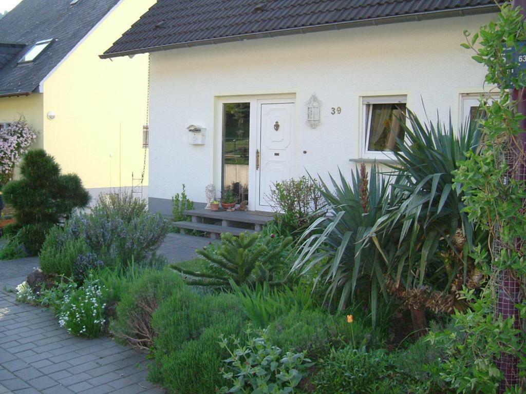 Querbach Apartament Burgen  Zewnętrze zdjęcie